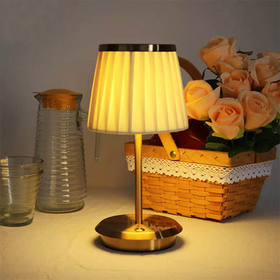 Lempe Elegant Fabric Table Lamp