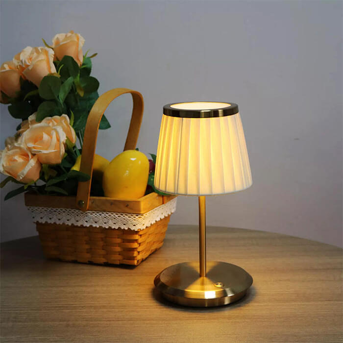 Lempe Elegant Fabric Table Lamp